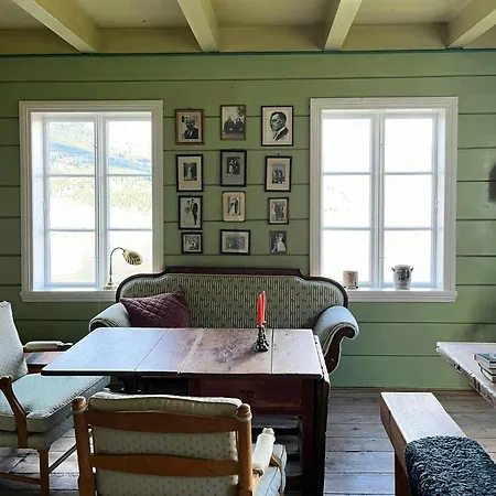 Historic Timber House From The 1800s In Nordfjord Semesterbostad