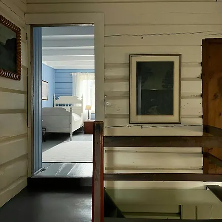 Prázdninový dům Historic Timber House From The 1800s In Nordfjord Olden