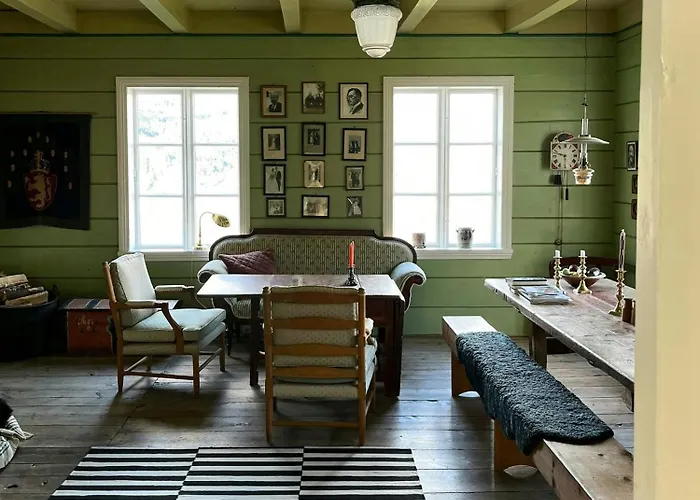 Historic Timber House From The 1800s In Nordfjord Semesterbostad *
